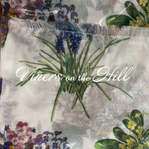 Snowdrop Spring Scarf